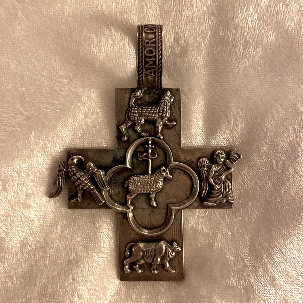 Large Collectable Sterling Silver Pendant-Vintage & Marked